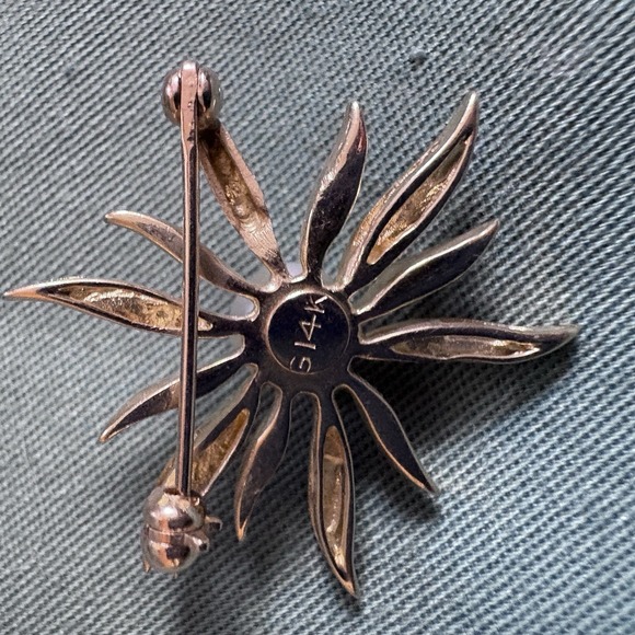 14K Gold Vintage Brooch Pearl Flower Floral Pin Sunburst 1" MCM - Picture 6 of 9